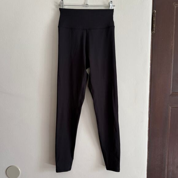 SpIRITUAL GANGSTER | Black Nirvana Lotus 7/8 Legging | Extra Small - Picture 1 of 7